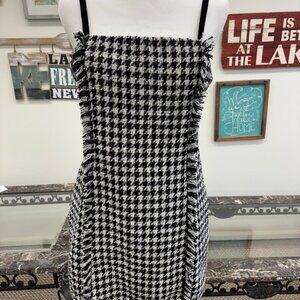 Elegant Sleeveless Mini Dress